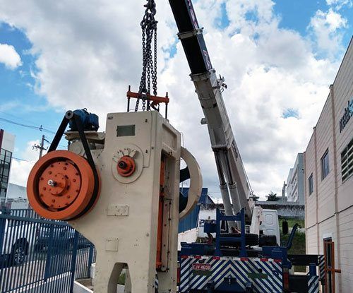 Movimentação de Máquinas Movimentação de Máquinas